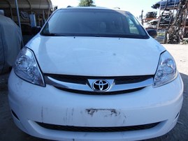 2008 Toyota Sienna LE White 3.5L AT 2WD #Z24689